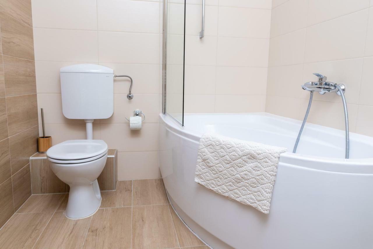 Defne Apartman Ντέμπρετσεν Εξωτερικό φωτογραφία