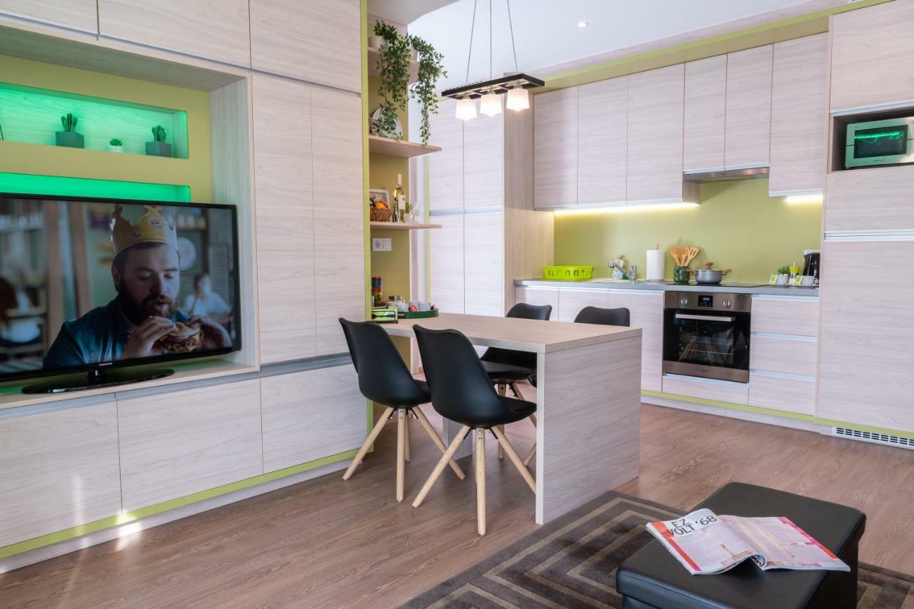 Defne Apartman Ντέμπρετσεν Εξωτερικό φωτογραφία