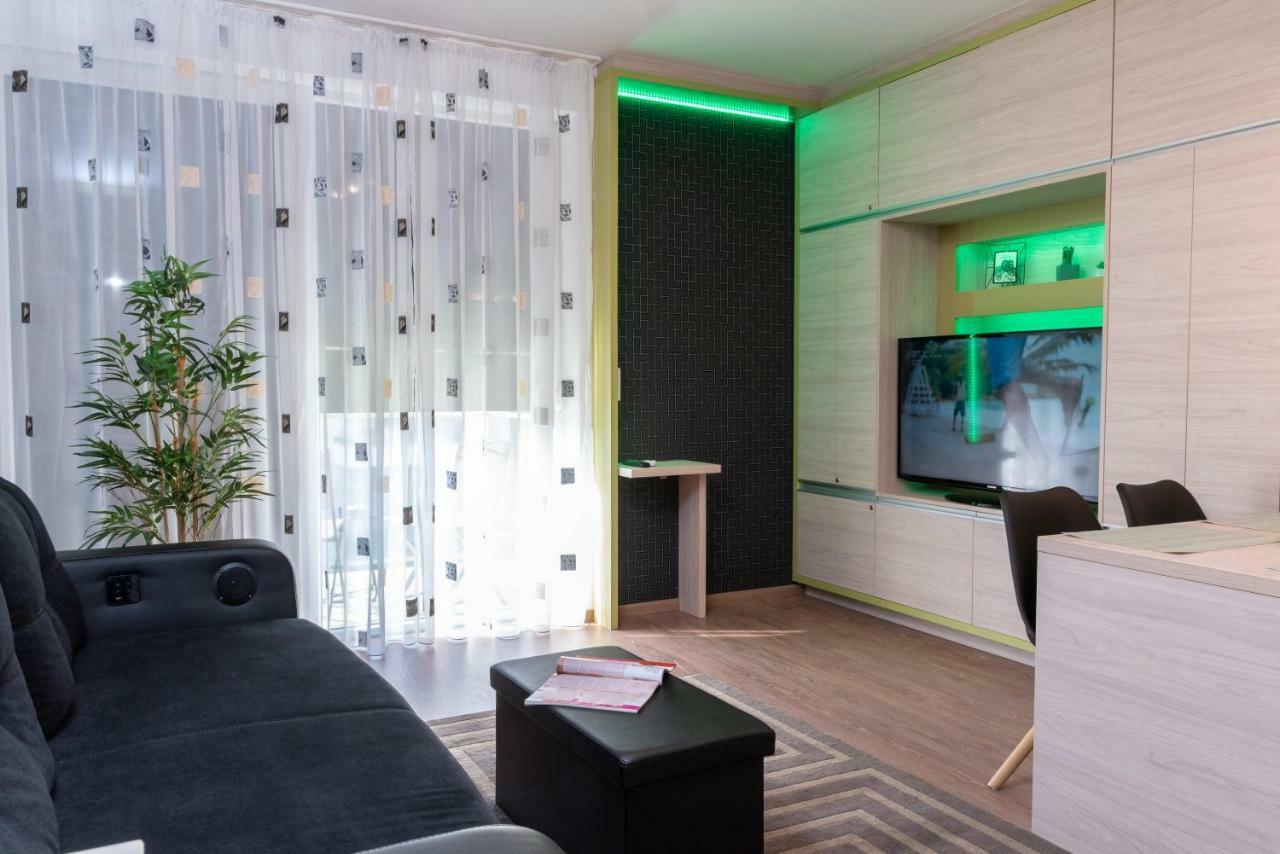 Defne Apartman Ντέμπρετσεν Εξωτερικό φωτογραφία